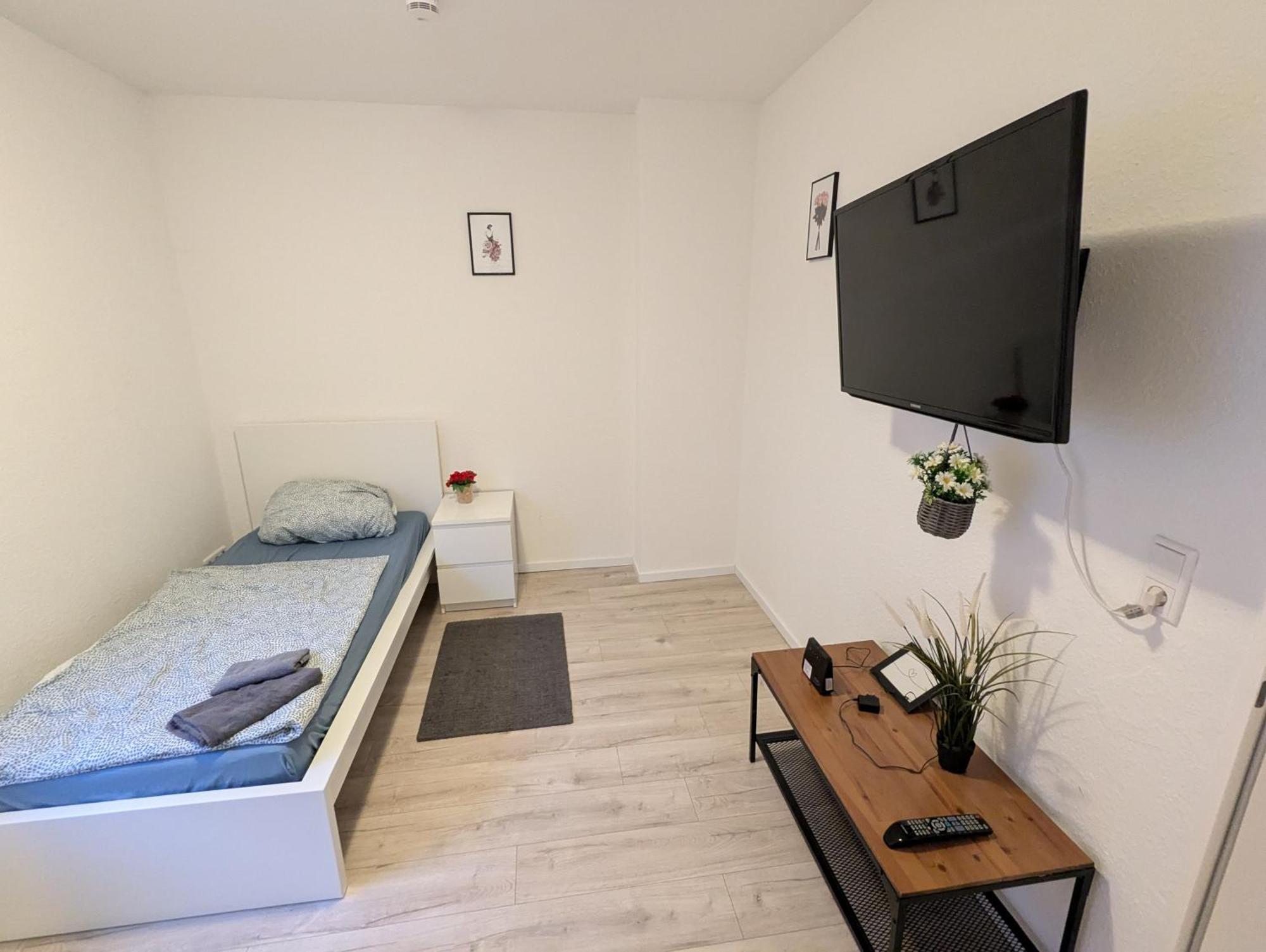 Moderne Wohnung Im Erdgeschoss Mit Terrasse I Ruhige Umgebung Bremerhaven Exterior foto